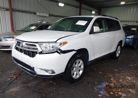 2013 Toyota Highlander Base Plus V6 from USA, damaged, VIN 5TDZK3EH6DS092915